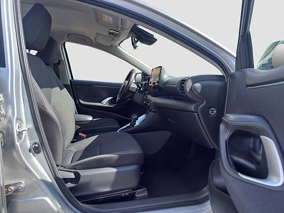 Toyota Yaris 20 of 22