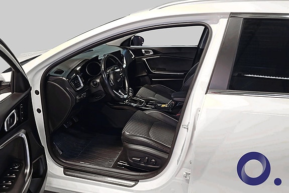 Kia Ceed 10 of 21