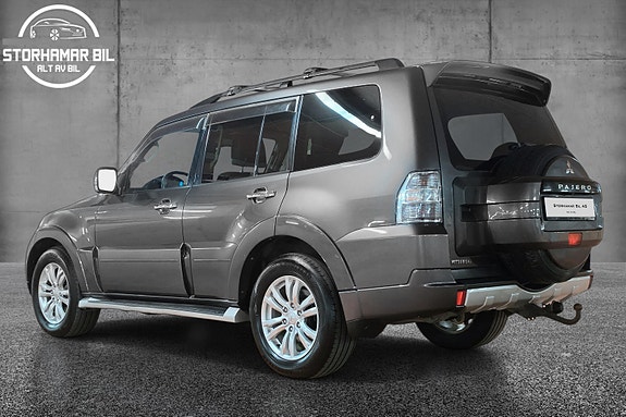 Mitsubishi Pajero 7 of 30