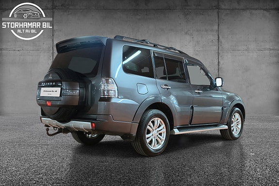 Mitsubishi Pajero 11 of 30