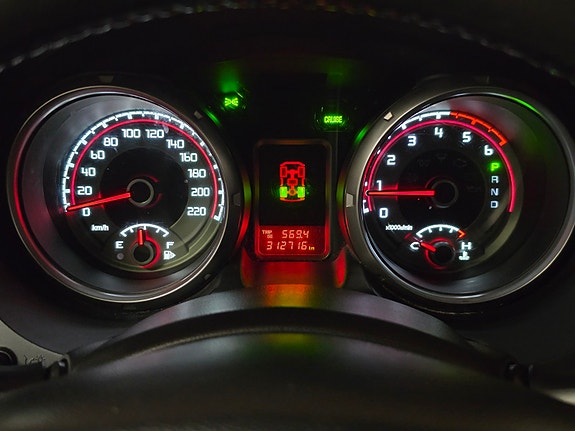 Mitsubishi Pajero 18 of 30