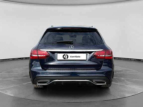 Mercedes-Benz C220 d 4 of 26
