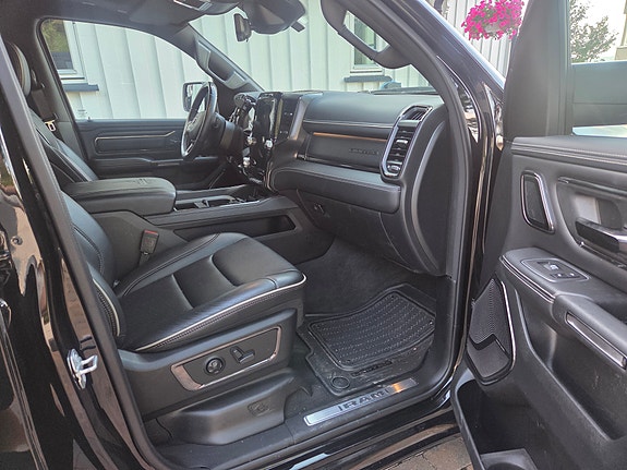 RAM 1500 25 of 30