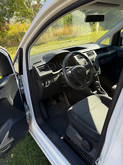 Volkswagen Caddy Maxi 5 of 7