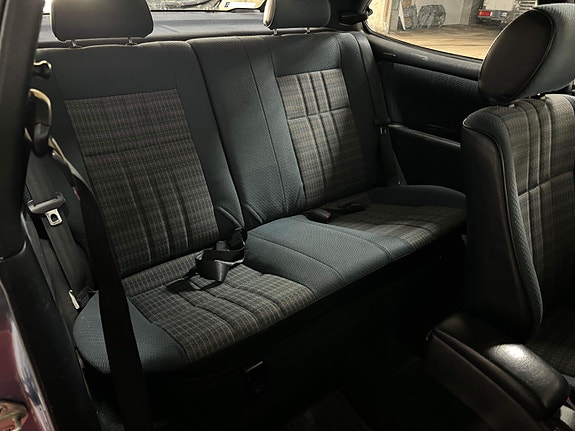 Toyota Corolla 17 of 24
