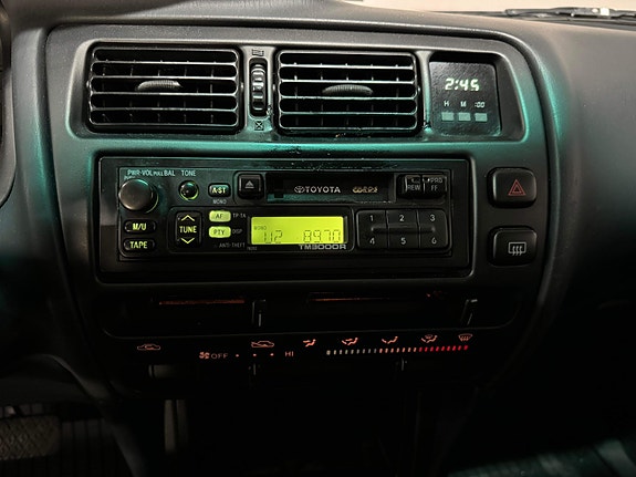 Toyota Corolla 10 of 24