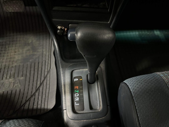 Toyota Corolla 11 of 24