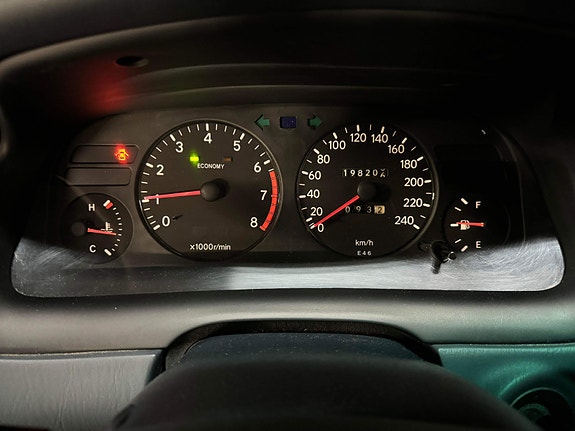 Toyota Corolla 9 of 24