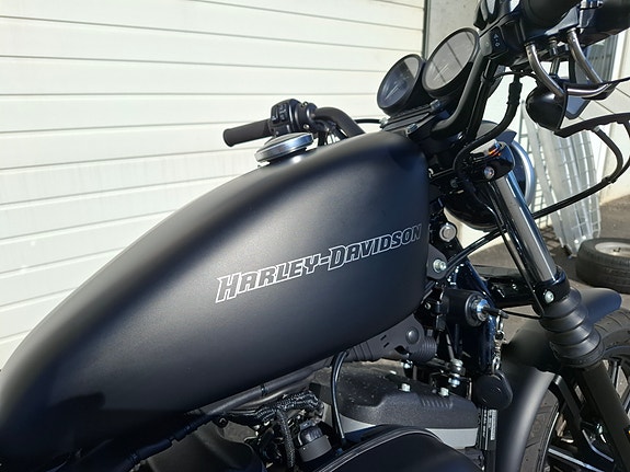 Harley-Davidson XL 883N Sportster 8 of 18