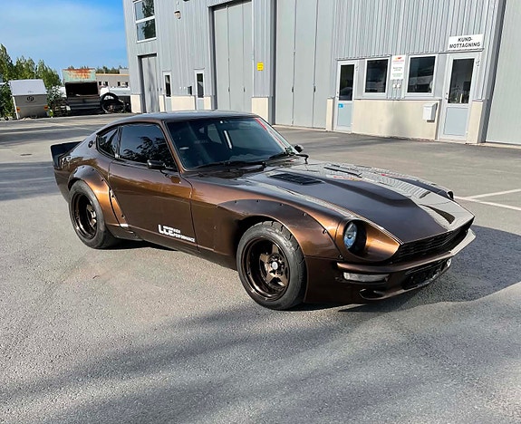 Datsun 240Z 2 of 30