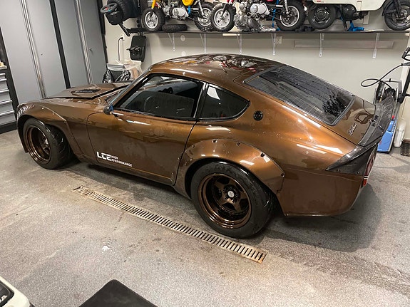 Datsun 240Z 11 of 30