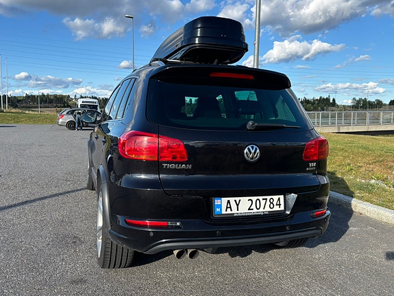 Volkswagen Tiguan 4 of 24