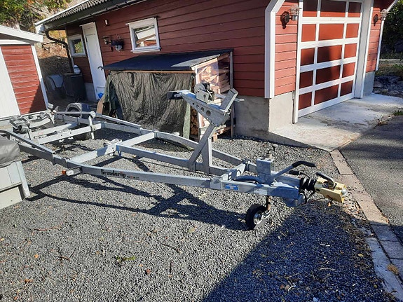 Velholdt Uttern S-52 Exclusive, 75 hk Mercury og båthenger til salgs 3 of 4