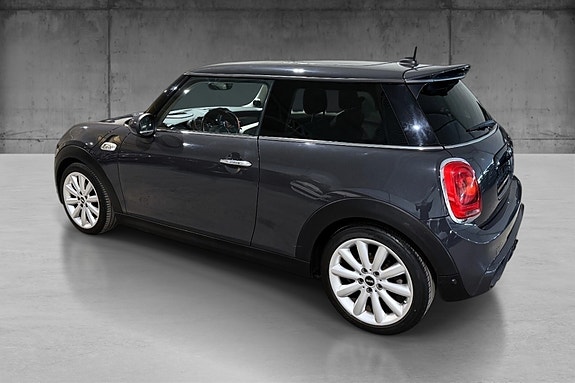 MINI Cooper SD 5 of 25