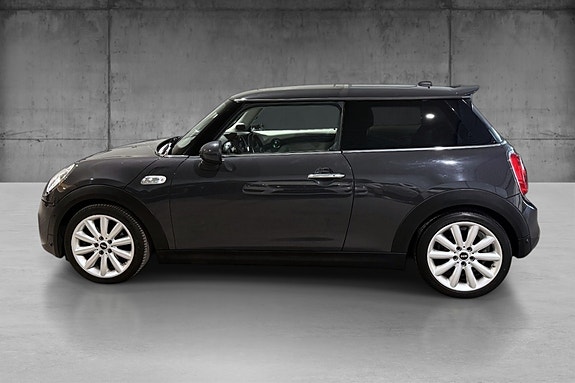 MINI Cooper SD 4 of 25