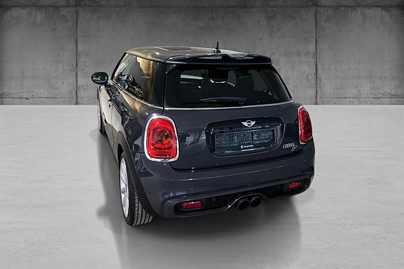 MINI Cooper SD 8 of 25