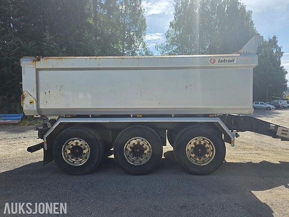 Volvo FM 27 of 30