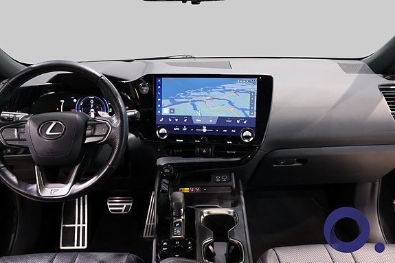 Lexus NX450h 16 of 29