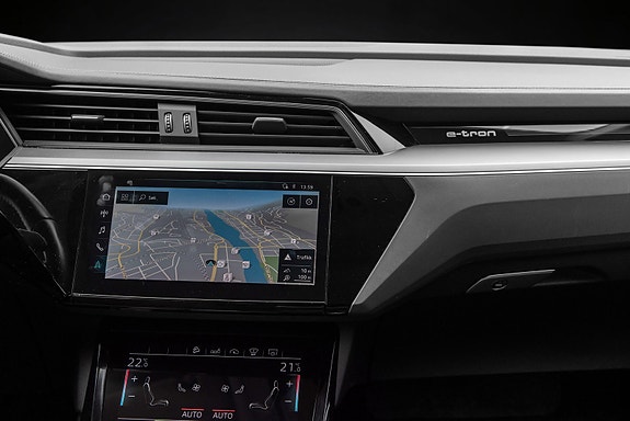 Audi e-tron 23 of 30