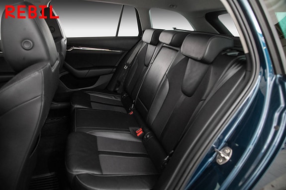 Skoda Octavia 10 of 29