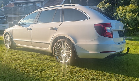 Skoda Superb 3 of 30