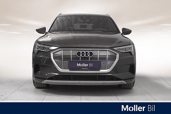 Audi e-tron 4 of 29
