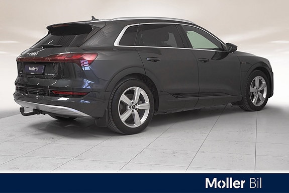Audi e-tron 2 of 29