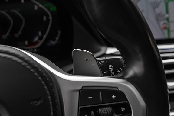 BMW X7 17 of 30