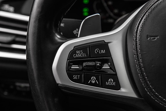 BMW X7 16 of 30
