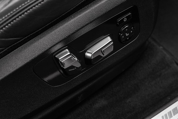 BMW X7 12 of 30