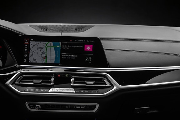BMW X7 22 of 30
