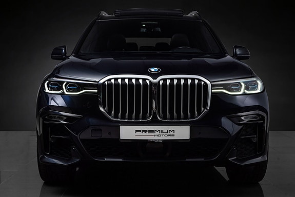 BMW X7 3 of 30