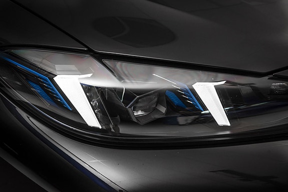 BMW i4 5 of 30