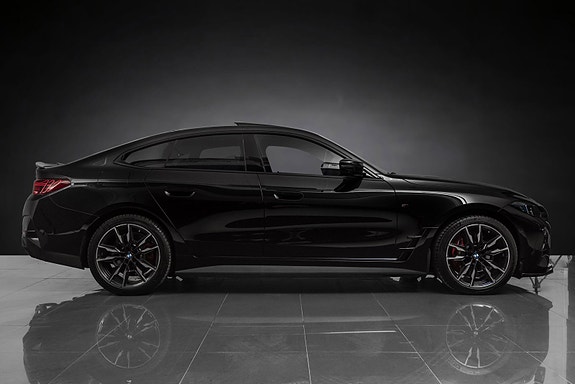 BMW i4 8 of 30
