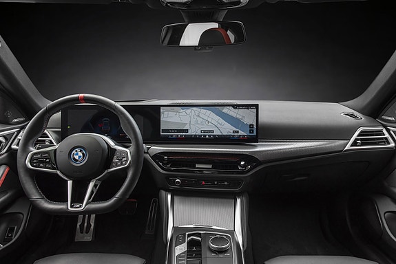 BMW i4 26 of 30
