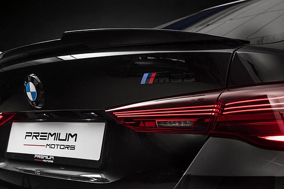 BMW i4 15 of 30
