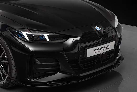 BMW i4 4 of 30