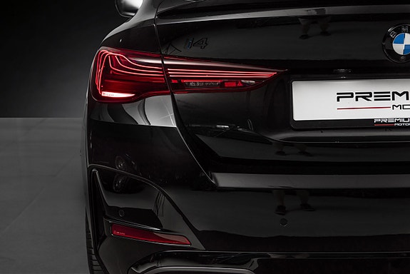 BMW i4 13 of 30