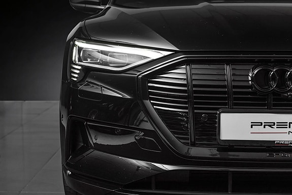 Audi e-tron 5 of 30