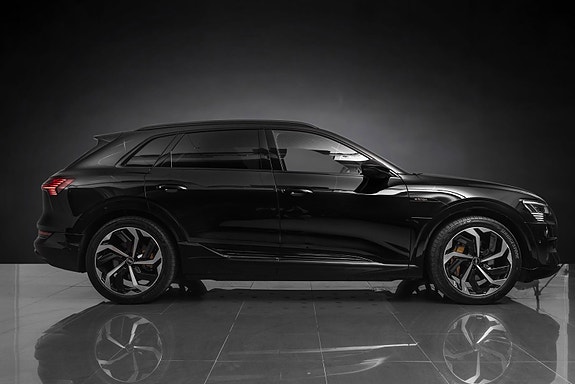 Audi e-tron 6 of 30