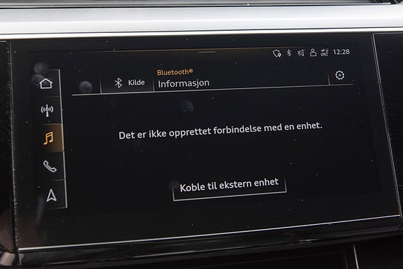 Audi e-tron 28 of 30