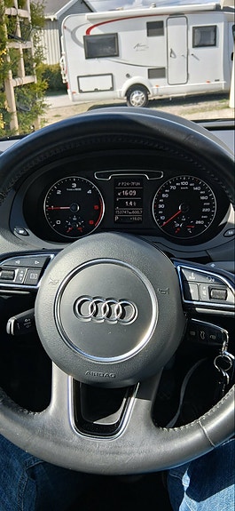 Audi Q3 13 of 22