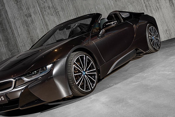 BMW i8 17 of 30