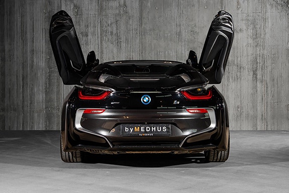 BMW i8 8 of 30
