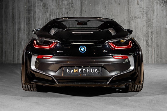 BMW i8 9 of 30