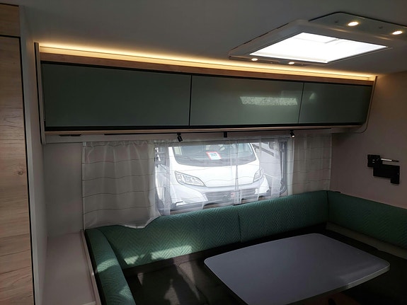 Dethleffs Camper 560 FMK / KØYER / DOBBELTSENG 25 of 30