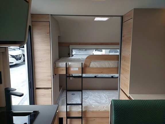 Dethleffs Camper 560 FMK / KØYER / DOBBELTSENG 21 of 30