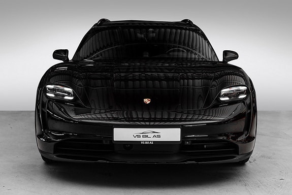 Porsche Taycan Cross Turismo 4 of 30