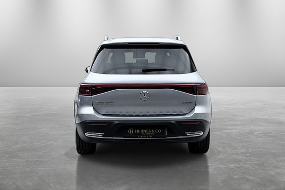 Mercedes-Benz EQB300 9 of 30