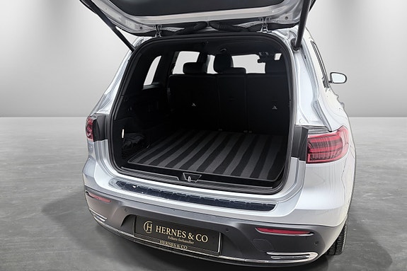 Mercedes-Benz EQB300 13 of 30